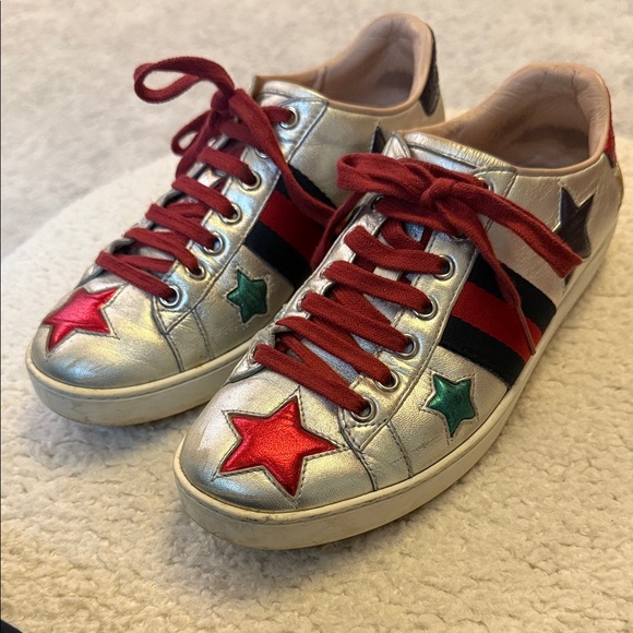 Gucci Silver Sneakers with Red and Green Stars - Picture 1 of 5